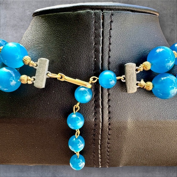 MOONGLOW Dark Blue Lucite Double-Strand Necklace, Vintage - Picture 12 of 12